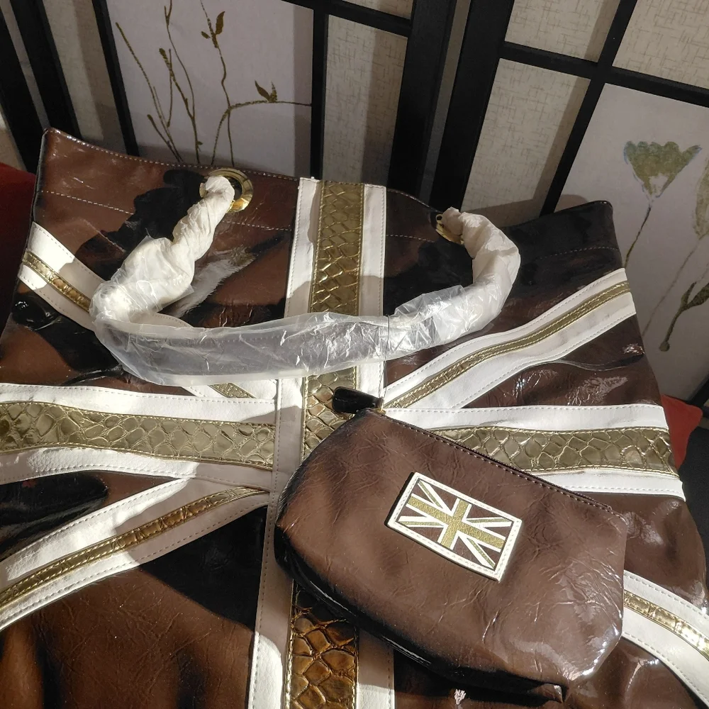 Twiggy LONDON Union Jack Tote Bag in Brown and White - Picture 1 of 4